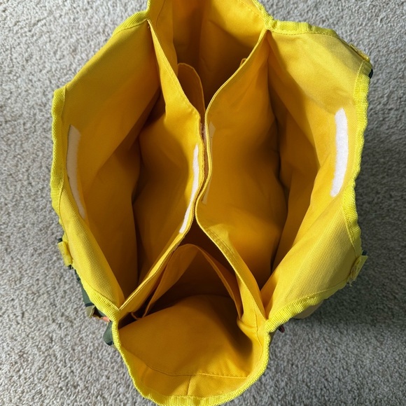 Colorful Striped Utility Tote with Pockets ideal for Gardening tools or crafts - Picture 9 of 13